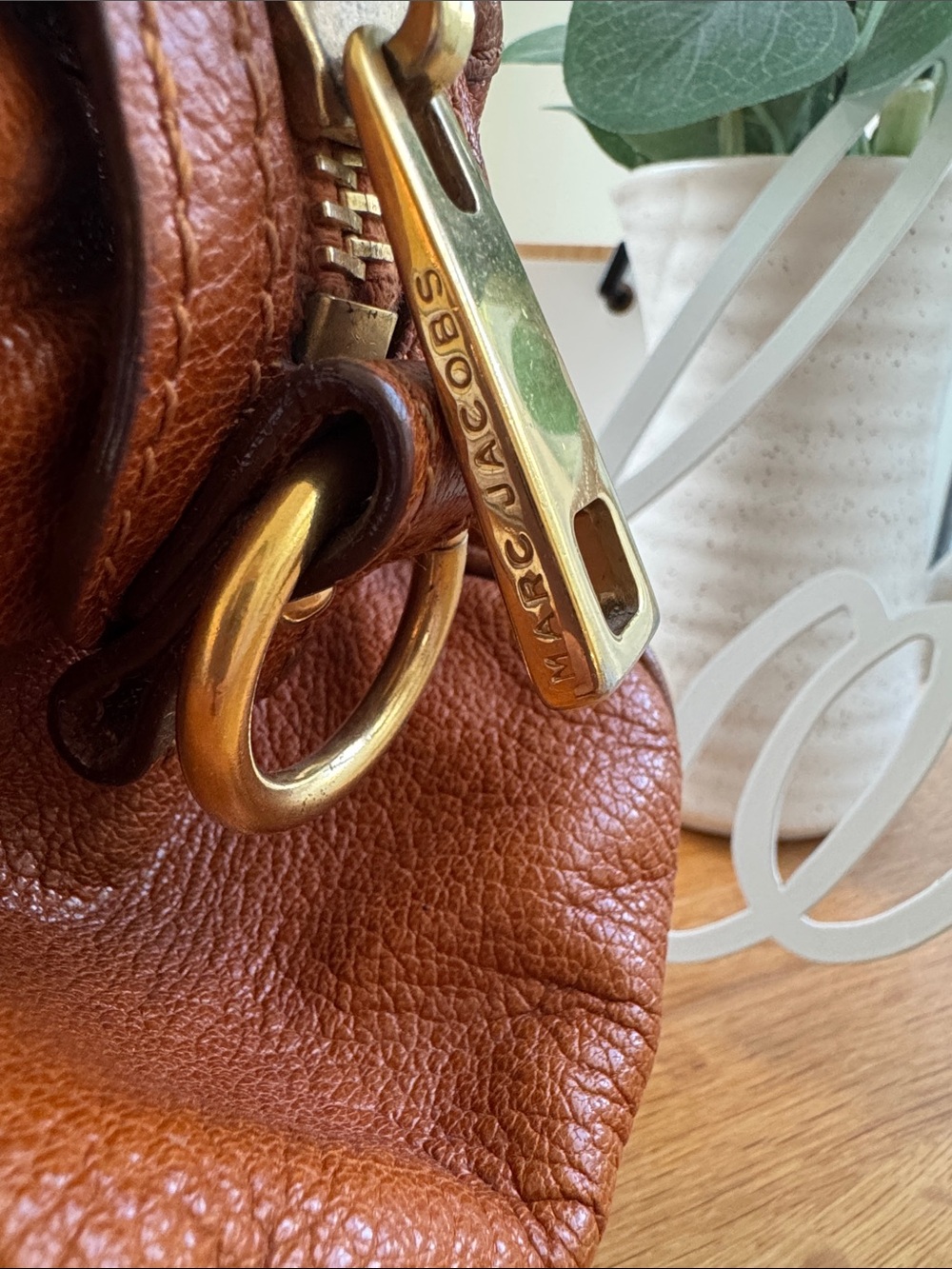 Marc Jacobs Brown Leather Messenger Bag with Gold Hardware - Picture 4 of 13